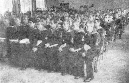 курсанты ТМУРП в актовом зале  - 13 09 1967