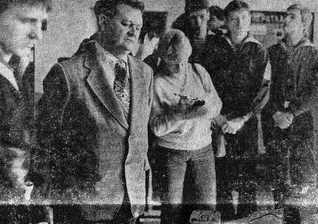 На выставке  технического творчества курсантов  мореходных училищ ВРПО Запрыба  - Клайпеда 17 04 1985