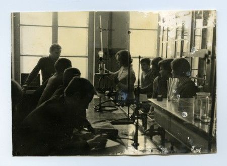 занятия в химлаборатории - ТМУРП 1964