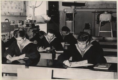 курсанты на занятиях - ТМУРП 1970-е