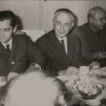 сотрудники ТМУРП  за журнальным столиком слева Розенштейн Борис Моисеевич 1970 е