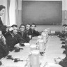 иностранные курсанты на занятиях - ТМУРП 1967
