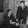 Ыунпуу Лембит преподаватель и курсант Александр Коломенский во время перемены. –  ТМУРП 25 04 1986