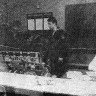 Батрак И. курсант показывает  свои знания преподавателю А. И. Четверякову - группа М-220  ТМУРП 14 06 1985